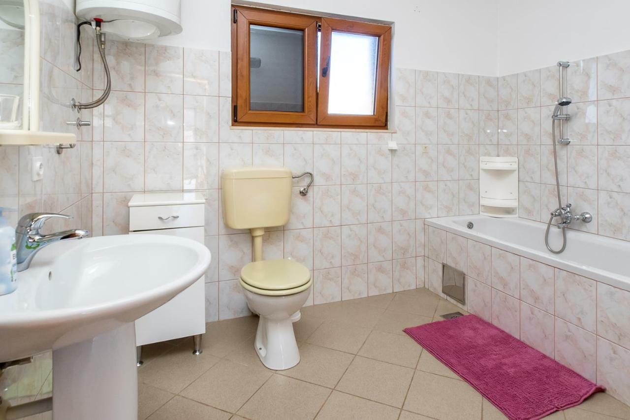 Apartment Olivera Trogir Exterior photo