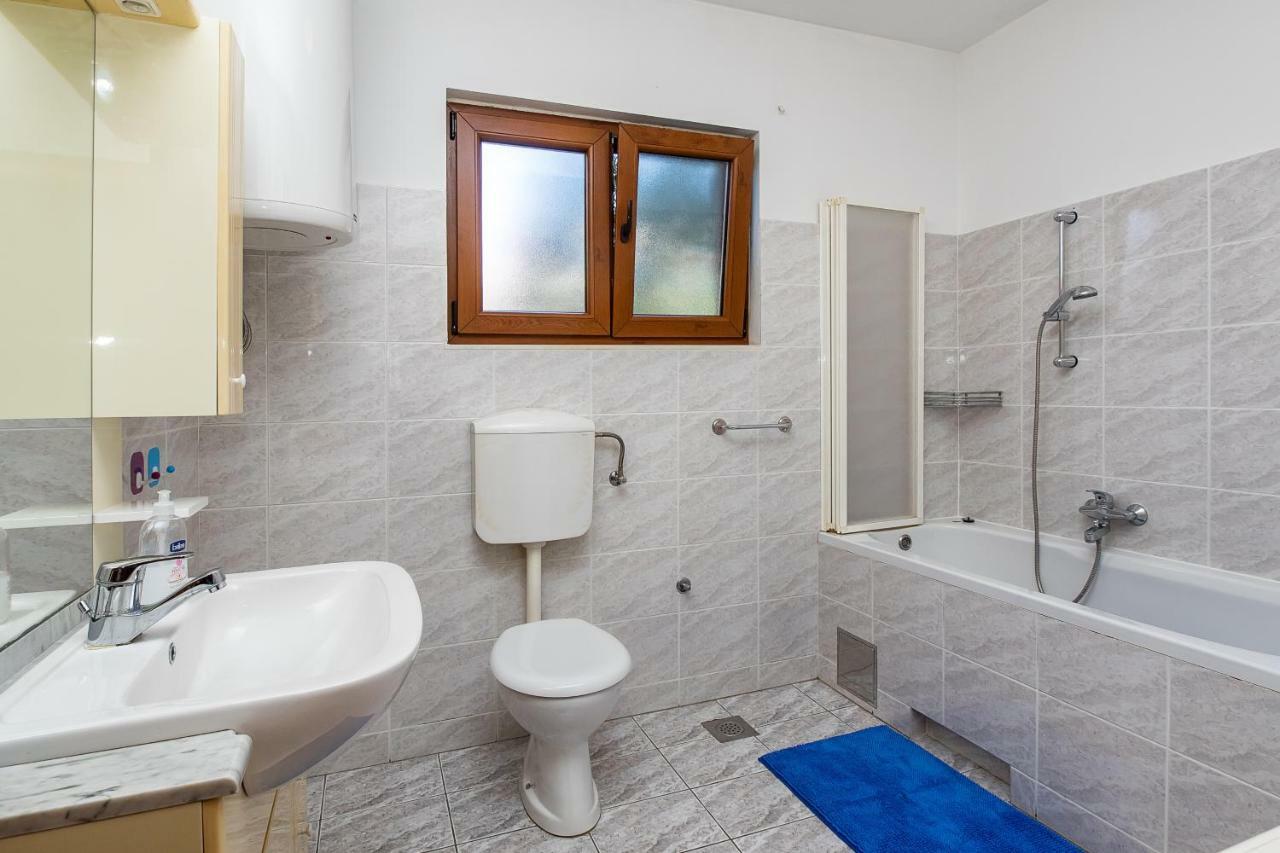Apartment Olivera Trogir Exterior photo